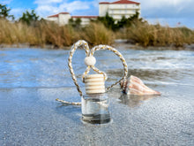 Load image into Gallery viewer, Car diffuser, car air freshener: Southern Snowman