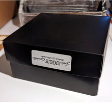 Load image into Gallery viewer, Semi-Sweet Chocolate Bar - Chili Pecan - 2.5 oz.