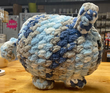 Load image into Gallery viewer, Crochet Cat, Tarheel Blue
