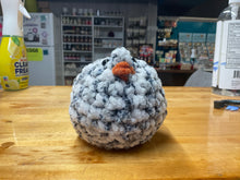 Load image into Gallery viewer, Small Crochet Chicken
